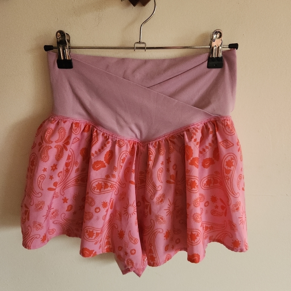 Offline By Aerie Running Shorts Pink Orange Paisley Flowy Small S